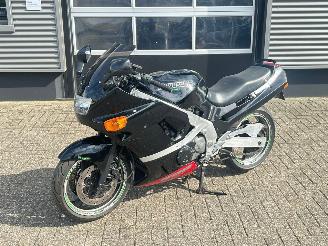 skadebil motor Kawasaki ZZ - R 600  1990/6