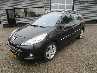 Voiture accidenté Peugeot 207 SW 1.6 VTI Premiere 2009/8