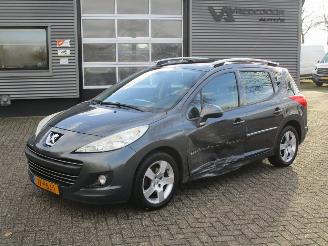 damaged passenger cars Peugeot 207 SW 1.6 VTI XS 2011/1