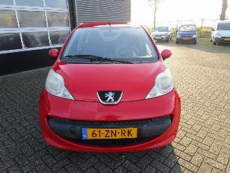 Peugeot 107 1.0-12V XS 5drs picture 8