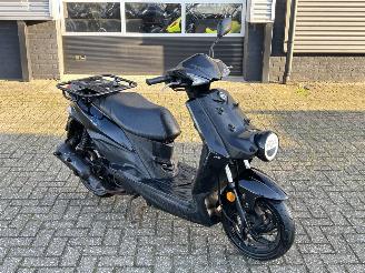 skadebil bromfiets Sym  X-Pro 2022/4