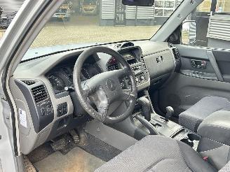 Mitsubishi Pajero 3.2 DI-D GLS Automaat picture 9