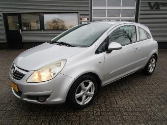 Vaurioauto  passenger cars Opel Corsa 1.4-16V Enjoy 2007/6