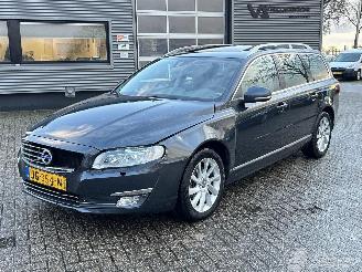 skadebil auto Volvo V-70 2.0 T4 Polar+ 2016/4