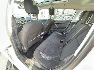 Peugeot 2008 1.2 PureTech Blue Lion picture 12