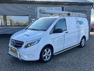 krockskadad bil bedrijf Mercedes Vito 116 CDI Lang Automaat 2018/1