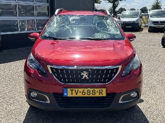 Peugeot 2008 1.2 PureTech Blue Lion picture 8