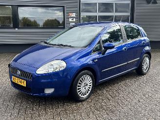 Voiture accidenté Fiat Grande Punto 1.4-16V Dynamic 5drs 2007/2