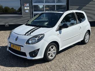 skadebil auto Renault Twingo 1.2 - 16V Dynamique Automaat 2009/3