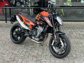 Vaurioauto  motor cycles KTM  890 Duke 2023/5