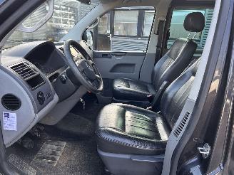 Volkswagen Transporter 2.5 TDI 340 Trendline DC picture 10
