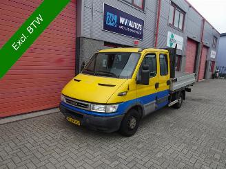 Tweedehands bestelwagen Iveco Daily 29 L 10 345 DC 7 pers pick up 2005/10