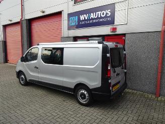 Renault Trafic 2.0 dCi 120 T29 L2H1 DC Comfort 5 pers airco navi ahk picture 2