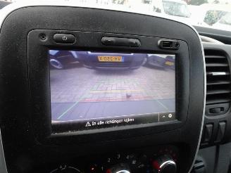 Renault Trafic 2.0 dCi 120 T29 L2H1 DC Comfort 5 pers airco navi ahk picture 10
