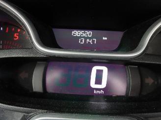 Renault Trafic 2.0 dCi 120 T29 L2H1 DC Comfort 5 pers airco navi ahk picture 28