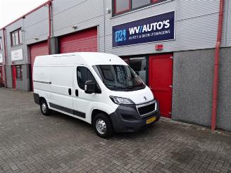 Peugeot Boxer 330 2.0 BlueHDI L2H2 Premium Pack 2 x schuifdeur picture 3
