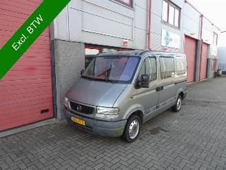 bruktbiler bedrijf Opel Movano 2.2 DTi L1H1 DC airco 6 pers 2 x schuifdeur 2001/3
