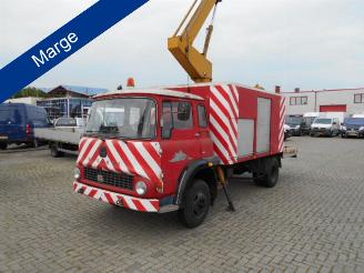 bruktbiler vrachtwagen Ford  bedford hoogwerker 1970/11