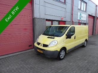 begagnad bil bedrijf Renault Trafic 2.0 dCi T29 L2H1 airco 2014/5