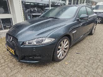 skadebil auto Jaguar XF 3.0D Sport Edition Motor defect 2013/3