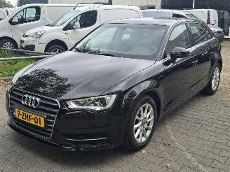 Schadeauto Audi A3 Sportback G-Tron  Mechatronic storing. 2014/12