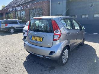 Voiture accidenté Suzuki Splash 1.0 VVT Comfort EASSS  AIRCO Hatchback 5-dr. 2013/10