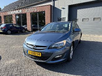 Unfallwagen Opel Astra 1.4 Turbo Rhythm (Hatchback 5-dr.) 2014/6