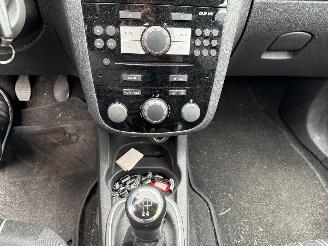 Opel Corsa 1.4-16V \'111\' Edition (Hatchback 5-dr.) picture 19