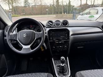 Suzuki Vitara 1.4 Boosterjet Select Smart Hybrid picture 26