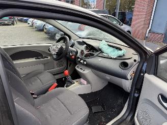 Renault Twingo 1.2 Dynamique airco picture 9