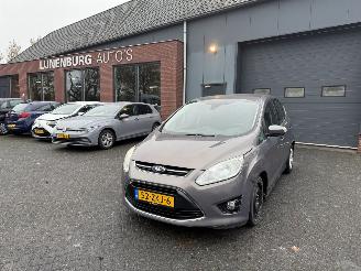 skadebil auto Ford C-Max 1.0 Titanium (MPV 5-dr.) 2012/12