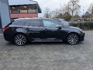 Toyota Corolla 2.0 Hybrid Business Plus picture 6