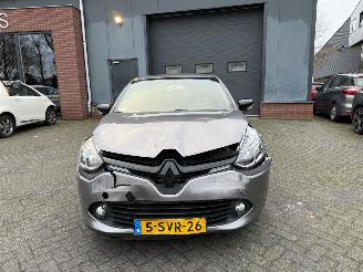 Renault Clio 0.9 TCe Authentique  Hatchback 5-dr. picture 7