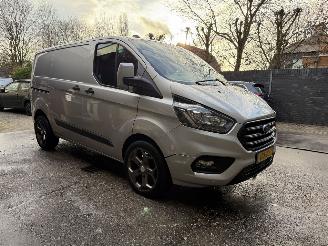 Schade bestelwagen Ford Transit Custom 300 2.0 TDCI L1H1 AUTOMAAT  Trend 2022/3