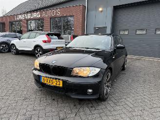 Vaurioauto  passenger cars BMW 1-serie 116i (Hatchback 5-dr.) 2007/1