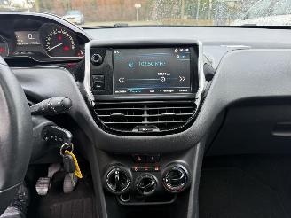 Peugeot 208 1.2 PureTech Active PANORAMADAK  (Hatchback 5-dr.) picture 21