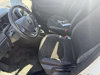 Renault Captur 0.9 TCe Intens (SUV 5-dr.) picture 20