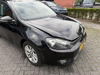 Volkswagen Golf 1.6 TDI Highline BlueMotion picture 18