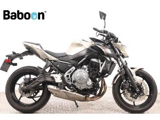 krockskadad bil motor Kawasaki Z 650 ABS 2018/3