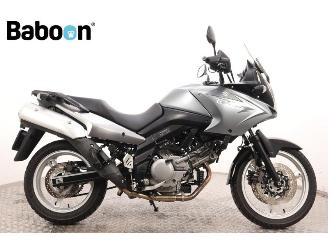 Suzuki DL 650 V-Strom picture 1