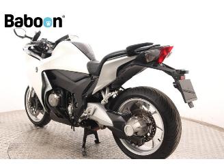 Honda VFR 1200 F C-ABS picture 6