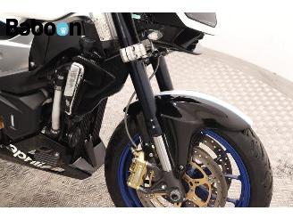 Aprilia Tuono 1000 R picture 14