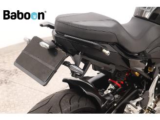 BMW  F 900 XR Triple Black picture 9