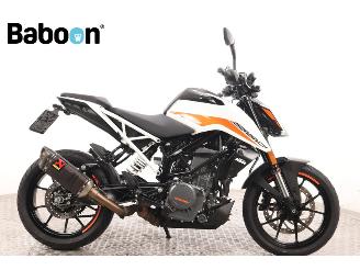 krockskadad bil motor KTM 390 Duke ABS 2022/6