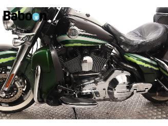 Harley-Davidson  FLHTCUSE CVO Ultra Classic picture 17