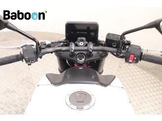 Honda CB 750 Hornet picture 14