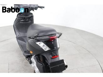 Piaggio  Zip 45KM picture 15