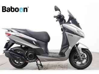 Vaurioauto  scooters Aprilia  SXR 50 45KM 2024/4