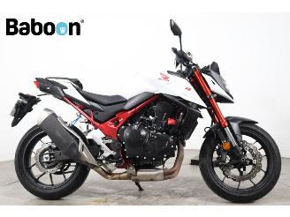 škoda motocykly Honda CB 750 Hornet 2023/1