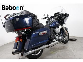 Harley-Davidson  FLTRU Road Glide Ultra ABS picture 2